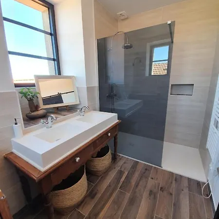 公寓 Cosy En Coeur De Bourg